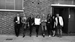 El equipo de SCAN y de 72 en Londres